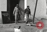Immagine di I piloti della 332 Gruppo Caccia fuori di testa su una missione Termoli Italia, 1944, secondo 17 filmato di repertorio 65675062599