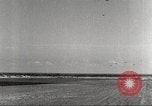 Standbild Squadron der 332 Fighter Group fliegt in Formationen Termoli Italien, 1944, aus Sekunde 7 historischem Filmmaterial Videoclip 65675062600