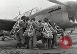 Standbild Negro 99 Ausübung Geschwader der 332 Fighter Group Orsogna Italien, 1943, aus Sekunde 36 historischem Filmmaterial Videoclip 65675062604