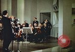 Immagine di Kate Smith cantano a Dio benedica l America United States USA, 1943, secondo 36 filmato di repertorio 65675062626