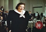 Immagine di Kate Smith cantano a Dio benedica l America United States USA, 1943, secondo 50 filmato di repertorio 65675062626