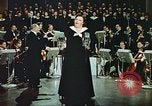 Immagine di Kate Smith cantano a Dio benedica l America United States USA, 1943, secondo 55 filmato di repertorio 65675062626