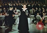 Immagine di Kate Smith cantano a Dio benedica l America United States USA, 1943, secondo 58 filmato di repertorio 65675062626