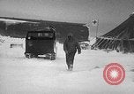 Standbild United States Navy Personal der Antarktis, 1947, aus Sekunde 39 historischem Filmmaterial Videoclip 65675062642