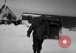 Standbild United States Navy Personal der Antarktis, 1947, aus Sekunde 46 historischem Filmmaterial Videoclip 65675062642