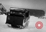 Standbild United States Navy Personal der Antarktis, 1947, aus Sekunde 52 historischem Filmmaterial Videoclip 65675062642