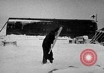 Standbild United States Navy Personal der Antarktis, 1947, aus Sekunde 54 historischem Filmmaterial Videoclip 65675062642