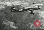 Image avions allemands dans le sud de la Yougoslavie, 1941, de la seconde 25 séquences d'archives historiques vidéo 65675062660