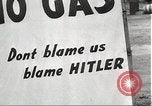 Standbild Kriegszeit-zuständen auf American Home vorne New York City USA, 1943, aus Sekunde 33 historischem Filmmaterial Videoclip 65675062685