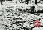 Standbild Sowjetische Massaker von Katyn Massengrab Winniza in der Ukraine Sowjetunion, 1943, aus Sekunde 10 historischem Filmmaterial Videoclip 65675062699