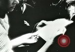 Standbild Sowjetische Massaker von Katyn Massengrab Winniza in der Ukraine Sowjetunion, 1943, aus Sekunde 36 historischem Filmmaterial Videoclip 65675062699