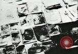 Standbild Sowjetische Massaker von Katyn Massengrab Winniza in der Ukraine Sowjetunion, 1943, aus Sekunde 41 historischem Filmmaterial Videoclip 65675062699