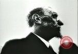 Standbild Sowjetische Massaker von Katyn Massengrab Winniza in der Ukraine Sowjetunion, 1943, aus Sekunde 56 historischem Filmmaterial Videoclip 65675062699