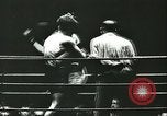 Image match de boxe en Allemagne Berlin Allemagne, 1942, de la seconde 21 séquences d'archives historiques vidéo 65675062705