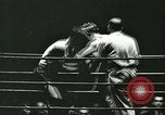 Image match de boxe en Allemagne Berlin Allemagne, 1942, de la seconde 22 séquences d'archives historiques vidéo 65675062705