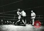 Image match de boxe en Allemagne Berlin Allemagne, 1942, de la seconde 31 séquences d'archives historiques vidéo 65675062705