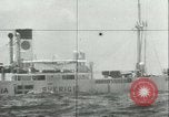 Standbild deutsche U-Boot U-564 Angriffe American sailing yacht Atlantik, 1942, aus Sekunde 24 historischem Filmmaterial Videoclip 65675062707