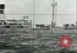 Standbild deutsche U-Boot U-564 Angriffe American sailing yacht Atlantik, 1942, aus Sekunde 25 historischem Filmmaterial Videoclip 65675062707