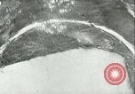 Standbild deutsche U-Boot U-564 Angriffe American sailing yacht Atlantik, 1942, aus Sekunde 38 historischem Filmmaterial Videoclip 65675062707