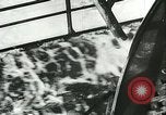 Standbild deutsche U-Boot U-564 Angriffe American sailing yacht Atlantik, 1942, aus Sekunde 41 historischem Filmmaterial Videoclip 65675062707