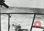 Standbild deutsche U-Boot U-564 Angriffe American sailing yacht Atlantik, 1942, aus Sekunde 52 historischem Filmmaterial Videoclip 65675062707