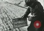 Standbild deutsche Beamte Tunesien Nordafrika, 1942, aus Sekunde 40 historischem Filmmaterial Videoclip 65675062708