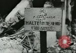 Standbild deutsche Beamte Tunesien Nordafrika, 1942, aus Sekunde 45 historischem Filmmaterial Videoclip 65675062708