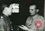 Standbild deutsche Beamte Tunesien Nordafrika, 1942, aus Sekunde 49 historischem Filmmaterial Videoclip 65675062708