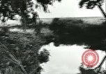 Standbild Deutsche Truppen in den Gräben und foxholes Tunesien Nordafrika, 1942, aus Sekunde 14 historischem Filmmaterial Videoclip 65675062709