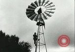 Standbild Deutsche Truppen in den Gräben und foxholes Tunesien Nordafrika, 1942, aus Sekunde 25 historischem Filmmaterial Videoclip 65675062709