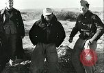 Standbild Deutsche offiziere Tunesien Nordafrika, 1942, aus Sekunde 60 historischem Filmmaterial Videoclip 65675062711