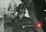 Immagine di Sommergibile tedesco di pattuglia Oceano atlantico, 1942, secondo 7 filmato di repertorio 65675062714