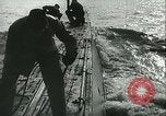 Immagine di Sommergibile tedesco di pattuglia Oceano atlantico, 1942, secondo 12 filmato di repertorio 65675062714