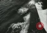 Immagine di Sommergibile tedesco di pattuglia Oceano atlantico, 1942, secondo 30 filmato di repertorio 65675062714
