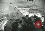 Immagine di Sommergibile tedesco di pattuglia Oceano atlantico, 1942, secondo 53 filmato di repertorio 65675062714