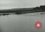 Image des soldats allemands à la rivière Don la Russie, 1942, de la seconde 17 séquences d'archives historiques vidéo 65675062716