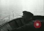 Standbild Deutsche Seeleute an Bord eines U-Bootes aus Nordamerika Saint Lawrence River North America, 1942, aus Sekunde 25 historischem Filmmaterial Videoclip 65675062717