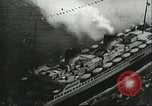 Standbild USA Merchant Marines United States USA, 1942, aus Sekunde 10 historischem Filmmaterial Videoclip 65675062737