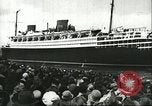 Standbild USA Merchant Marines United States USA, 1942, aus Sekunde 12 historischem Filmmaterial Videoclip 65675062737