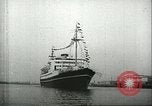 Standbild USA Merchant Marines United States USA, 1942, aus Sekunde 15 historischem Filmmaterial Videoclip 65675062737