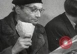 Standbild Deutsche Magier Deutschland, 1950, aus Sekunde 57 historischem Filmmaterial Videoclip 65675062746