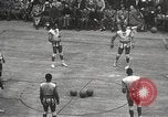 Standbild Basketball-Umzüge der Harlem Globetrotters White Plains New York USA, 1950, aus Sekunde 20 historischem Filmmaterial Videoclip 65675062747