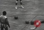 Standbild Basketball-Umzüge der Harlem Globetrotters White Plains New York USA, 1950, aus Sekunde 24 historischem Filmmaterial Videoclip 65675062747