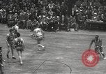 Standbild Basketball-Umzüge der Harlem Globetrotters White Plains New York USA, 1950, aus Sekunde 36 historischem Filmmaterial Videoclip 65675062747