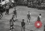 Standbild Basketball-Umzüge der Harlem Globetrotters White Plains New York USA, 1950, aus Sekunde 42 historischem Filmmaterial Videoclip 65675062747