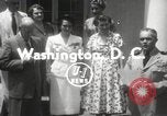 Standbild Genevieve de Galard-Terraube Washington DC USA, 1954, aus Sekunde 6 historischem Filmmaterial Videoclip 65675062758