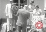 Standbild Genevieve de Galard-Terraube Washington DC USA, 1954, aus Sekunde 12 historischem Filmmaterial Videoclip 65675062758