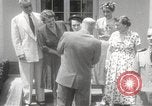Standbild Genevieve de Galard-Terraube Washington DC USA, 1954, aus Sekunde 13 historischem Filmmaterial Videoclip 65675062758