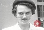 Standbild Genevieve de Galard-Terraube Washington DC USA, 1954, aus Sekunde 23 historischem Filmmaterial Videoclip 65675062758