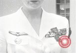 Standbild Genevieve de Galard-Terraube Washington DC USA, 1954, aus Sekunde 24 historischem Filmmaterial Videoclip 65675062758